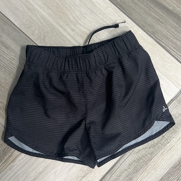 Lot of Two Old Navy Activewear Shorts Size M(8) - Picture 8 of 10